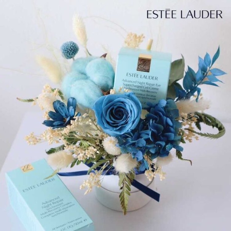 Estee Lauder event in Metro Paragon $50 for bath bomb, flower coaster or floral arrangement workshop get goodies bag worth $122 and also $50 voucher