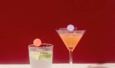 Love Bonito member minimum $90 spend for free gift 8 drink charms