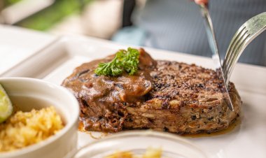 Meat n' Chill 10% off Meanest Steak n' ribs lunchtime on weekdays