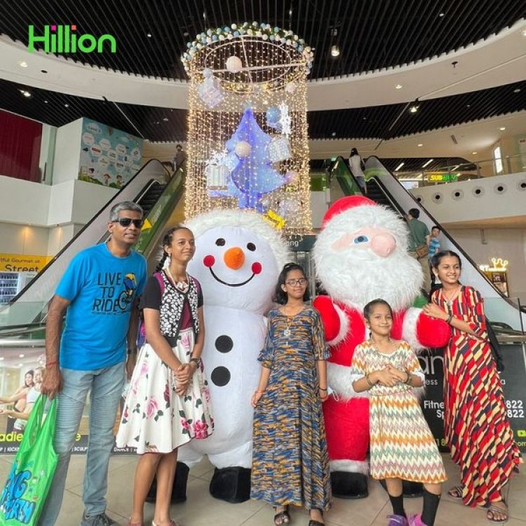 Hillion Mall Christmas event for weekend 24 to 25 Dec meet Santa and Snow Man