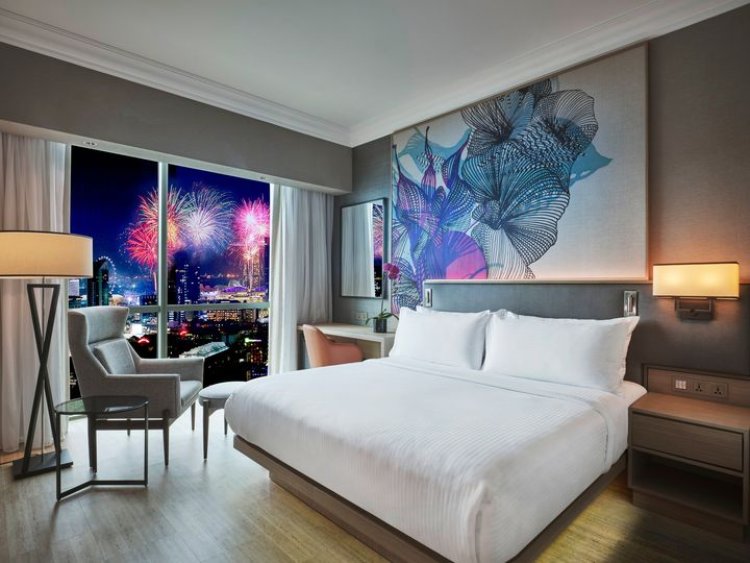 Grand Copthorne Waterfront Hotel complimentary Prosecco or Champagne $100 f&b credits mini bar and extra bed for child when you book stays 28 Dec to 2 Jan