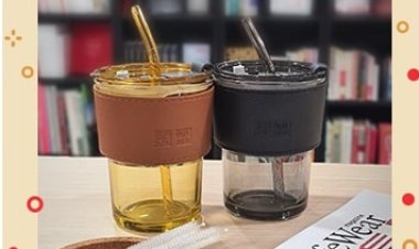 Uniqlo free limited edition Uniqlo travel mug 400ml with removable straw and cleaning brush min spend $90 online for app member only