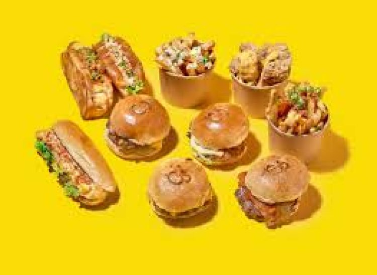 Burgs buy set meal and get 6 pieces nuggets FREE from 13 May- 21 May⁠